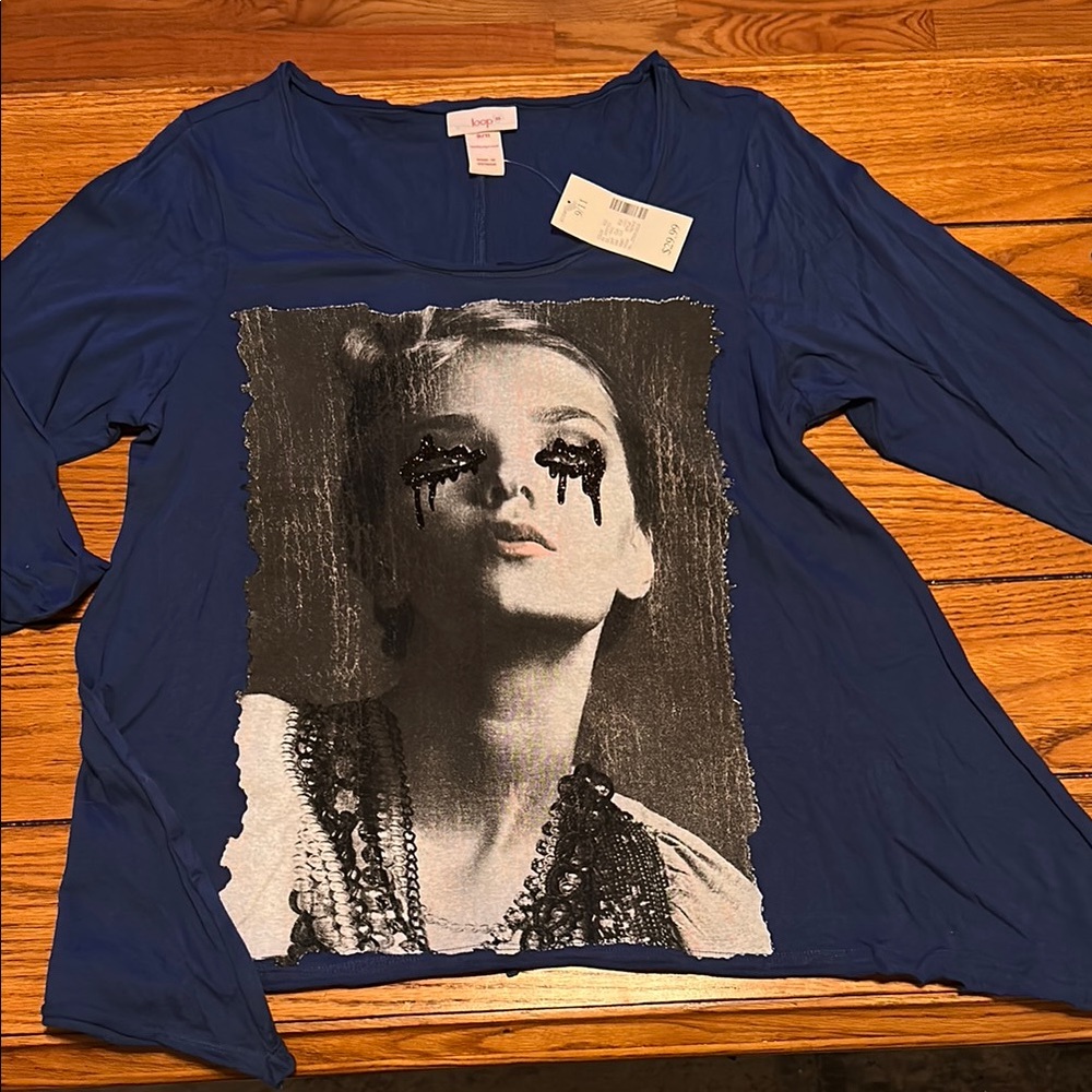 Angie Blue Graphic 3/4 Sleeve Tee by LOOP